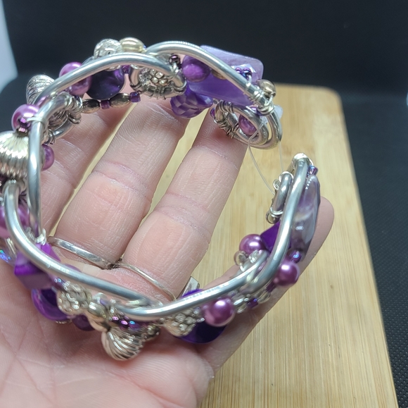 Gorgeous Purple Crystal Beaded Cuff Bracelet 💜 - Picture 3 of 6